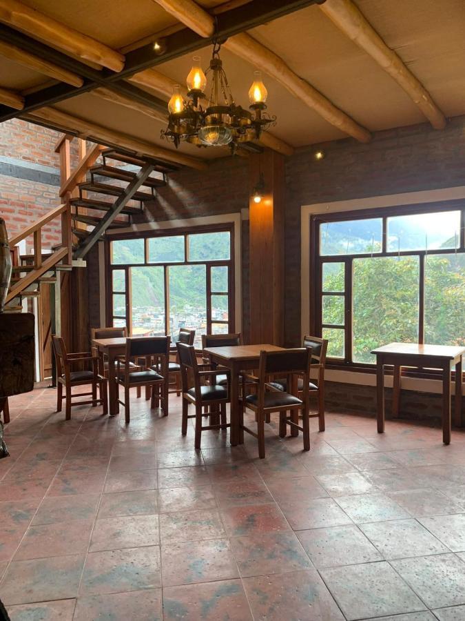 Mercedes Restaurant B&B Banos  Bagian luar foto